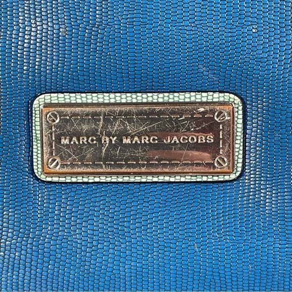 Marc by Marc Jacobs Blue/Green Lizard Stamped Leather Take Me Tote - Picture 9 of 16